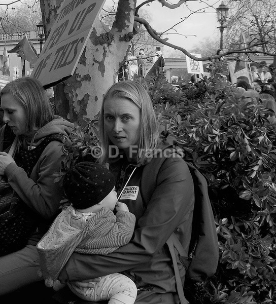 Mother & Child (b&w) - Candid People