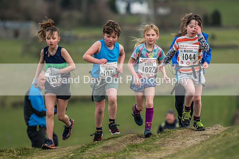 Helm Hill U9-40 - Kendal Winter League Helm Hill Under 9 Fell Race Sunday 16th March 2025