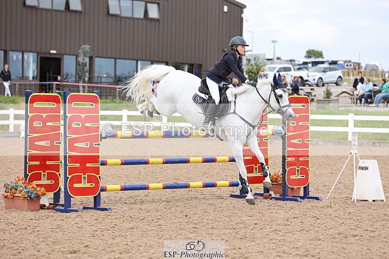 240630A-163529-15240 - Cls 33 Foxhunter and 1.10m Open