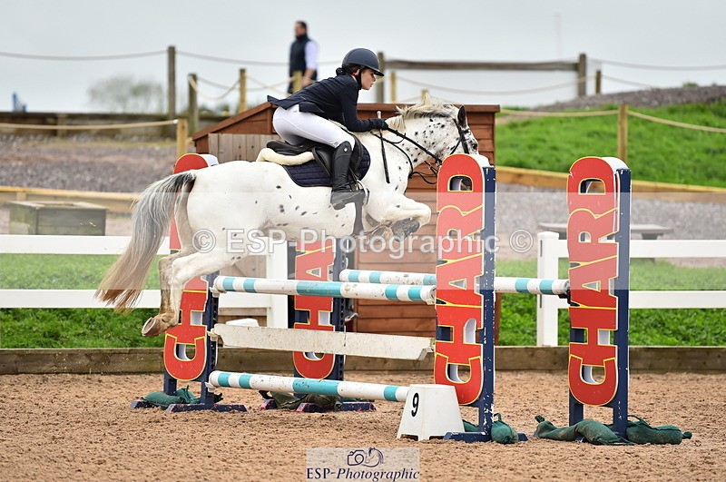 231028A-131430-01631 - Cls 4 Newcomers & 1m Open