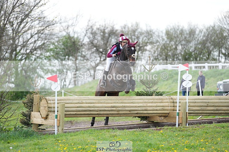 250419-173740-14331 - 869-Lizette.Jackman-MURPHYS.GAUNTLET