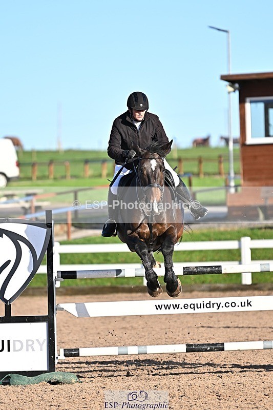 241120X-134307-00585 - Cls 05A&B Snr Fox & 120 Open