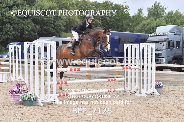 BPP_7126 - CLASS 4 Senior Newcomers/ 1.10m Open