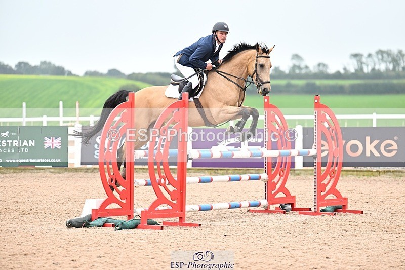 250917-125357-00564 - Cls 3 Snr 1.05m Open