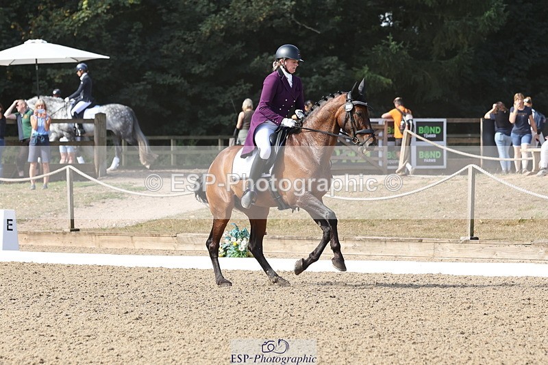 250809A-101115-02319 - 004-Nicola.KayesBoss.X