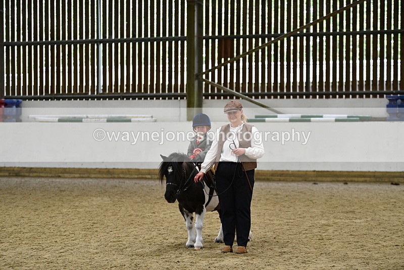 WJ5_7143 - Class 10 Childs Pony