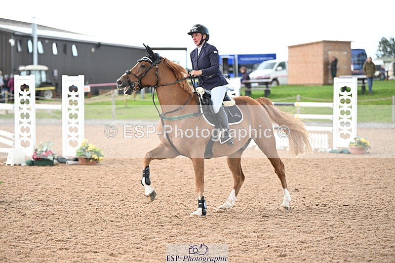 240912A-123946-01523 - Cls 3 Snr Foxhunter