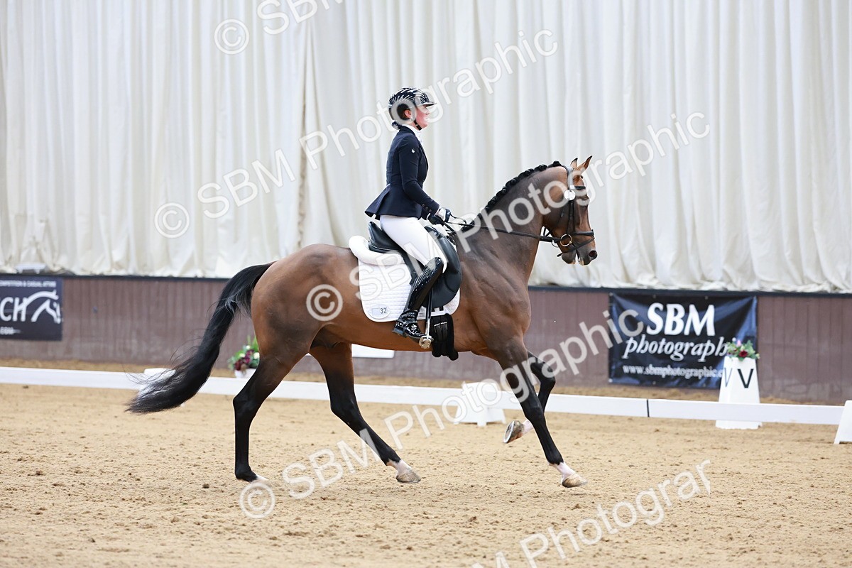 SBM_006816 - Class 6b - Novice 6 - 8.56-9.24