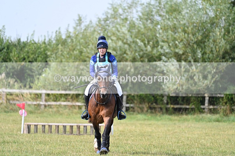 WJ7_6126 - 40cm XC Time 10:57 to 11:30
