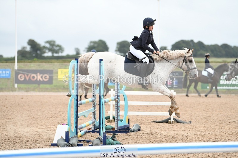 250807-105946-00386 - 90cm Round 1