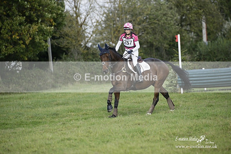  WWHT 171021 3930 - Open (1.00m)  17/10/21