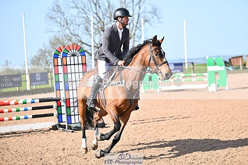 260408-100533-00079 - Cls 2 British Novice and 90cm
