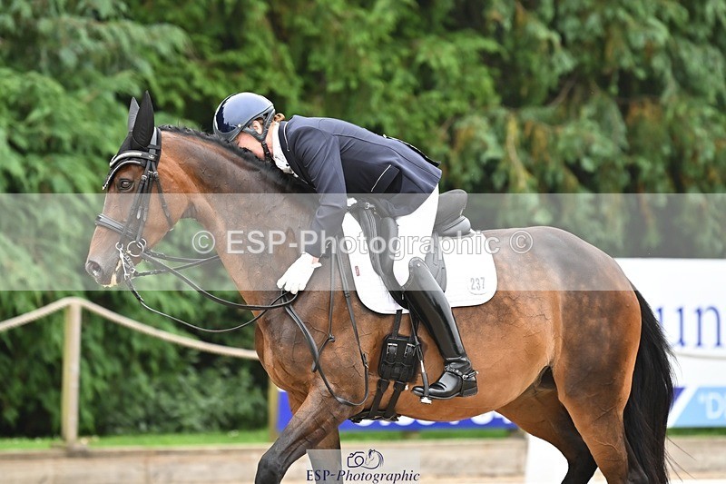 240811-123831-05774 - 237-Debbie.Summerfield-I.Cleo