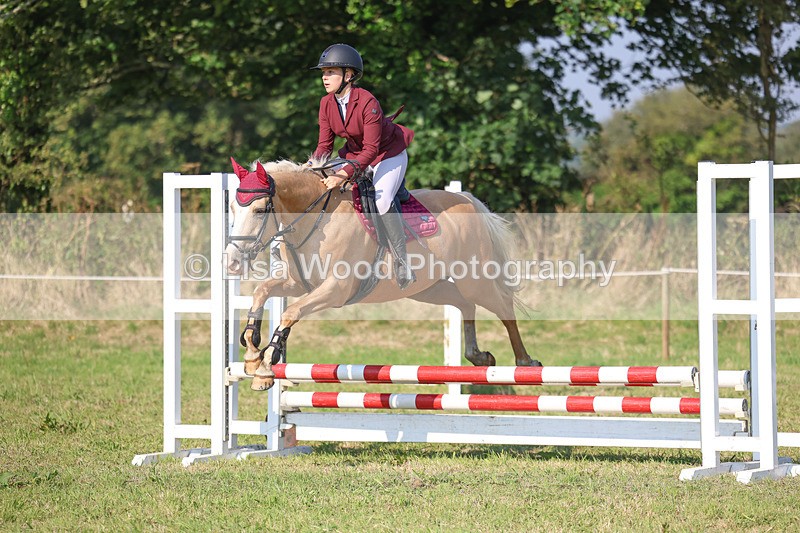 3E7A1297 - Class 1: Club 60cm Juniors and Seniors