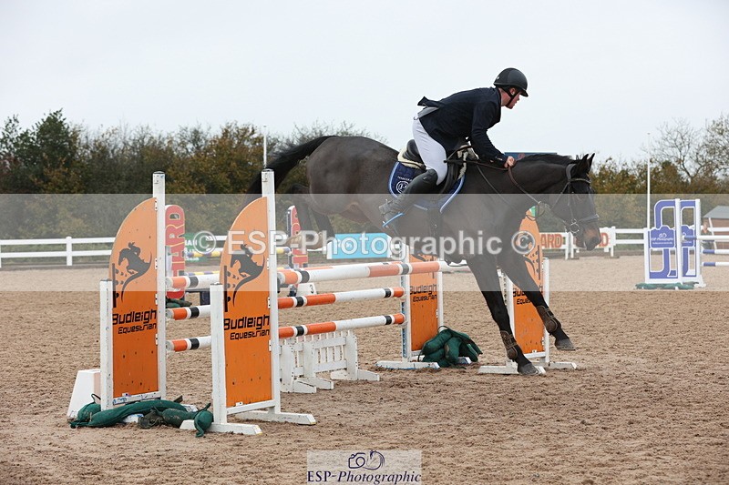 231112A-123832-04108 - Cls 19 Snr 1.05m Open