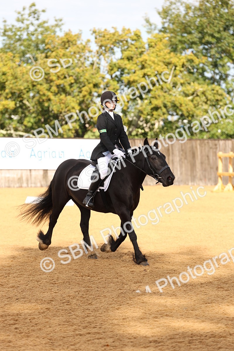 SBM_03486 - D1 - Small Tour Championship Intro 1