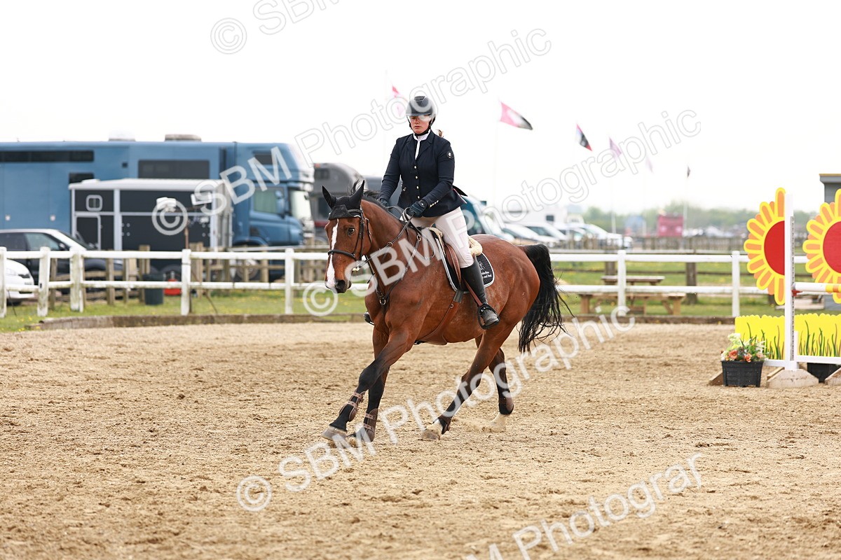  - Class 18 - Senior Newcomers - 1.10m