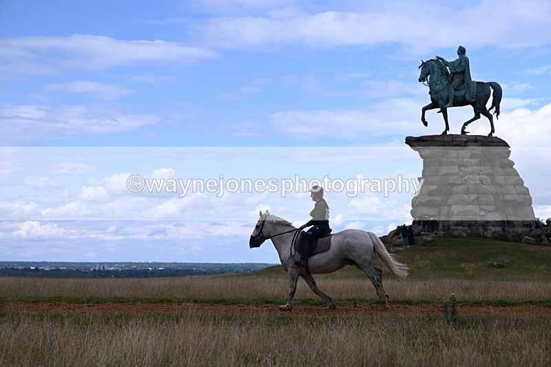 DSC_9639 - Time at Statue 15:11 to 15:58