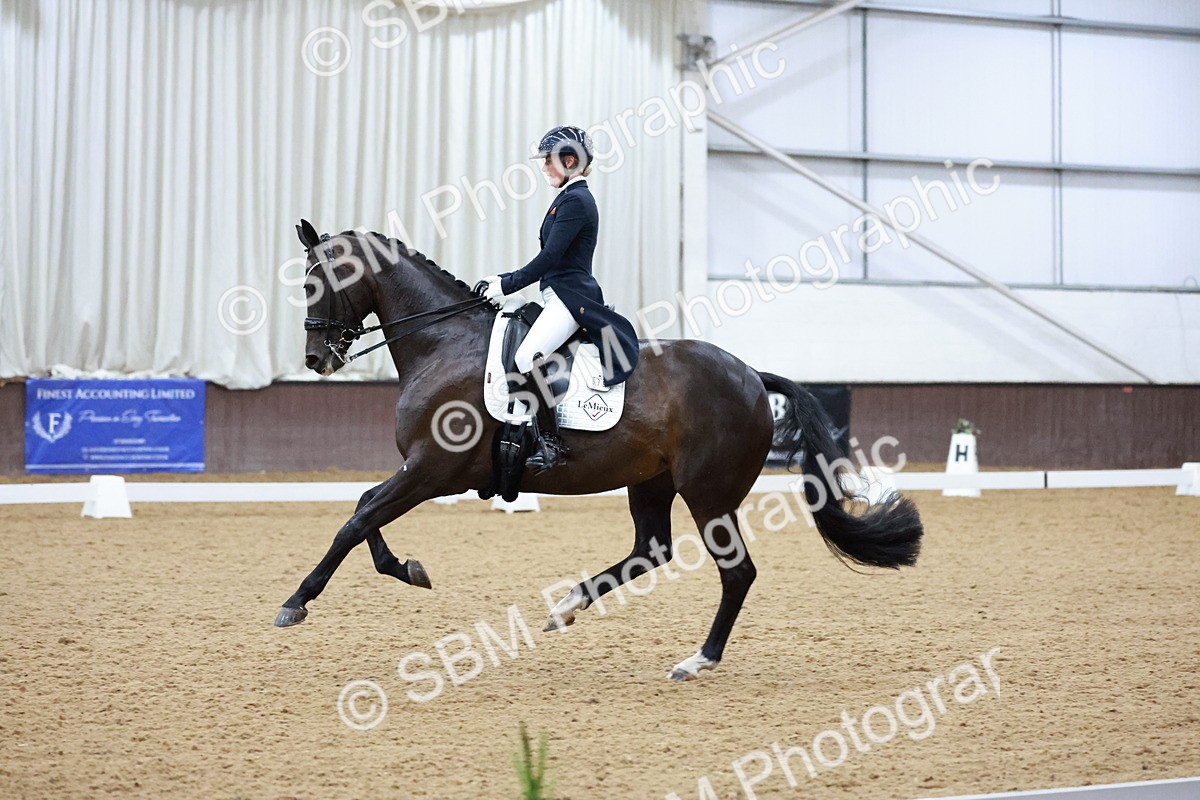 SBM_021680 - Class 14 - FEI Grand Prix - 18.52-19.37