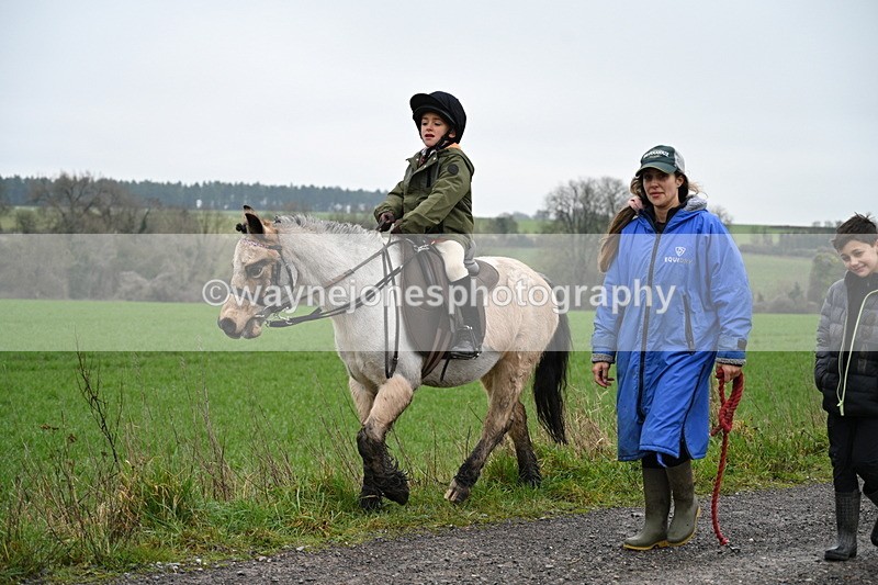 WJ7_9867 - Walk out..