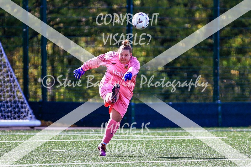 1DX30355 - 2025-10-05 FC Abbey Meads Ladies V Purton  Kingsdown FC Ladies