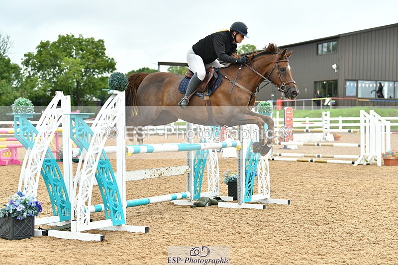 230730A-142925-10333 - Cls 35 1.05m Amateur Quali