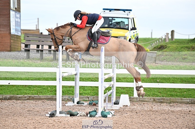 241206-130159-00888 - Cls 5 Newcomers and 1.10m Open