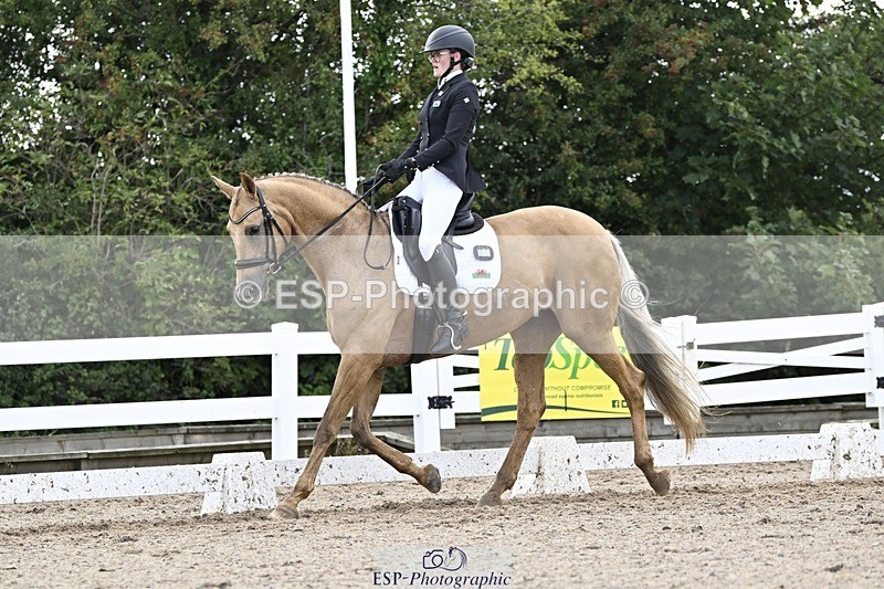 250907-170038-10862 - 054-Amy.Louise.LloydDiva.Royale