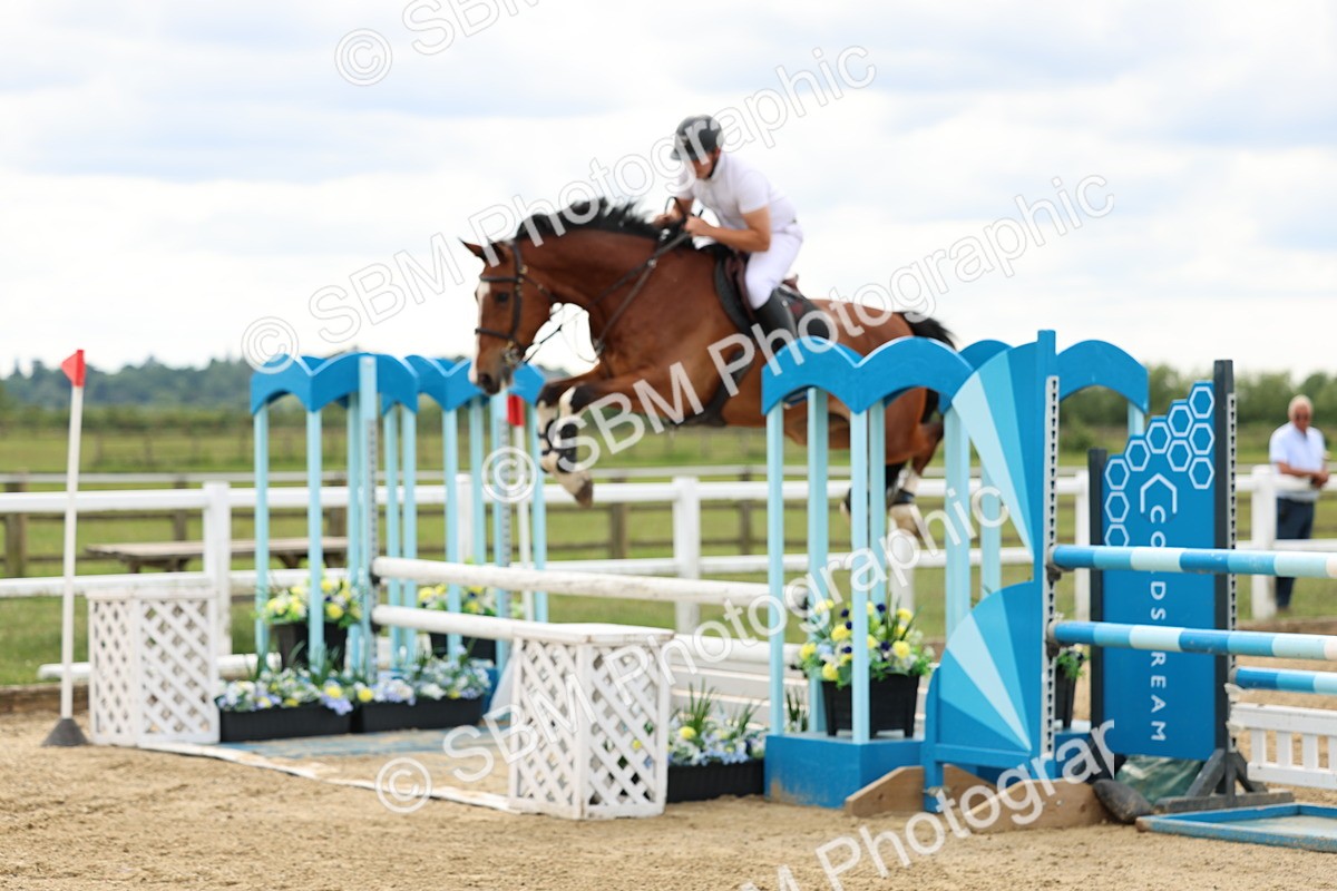 SBM_006214 - Class 19 - Senior Newcomers - 1.10m