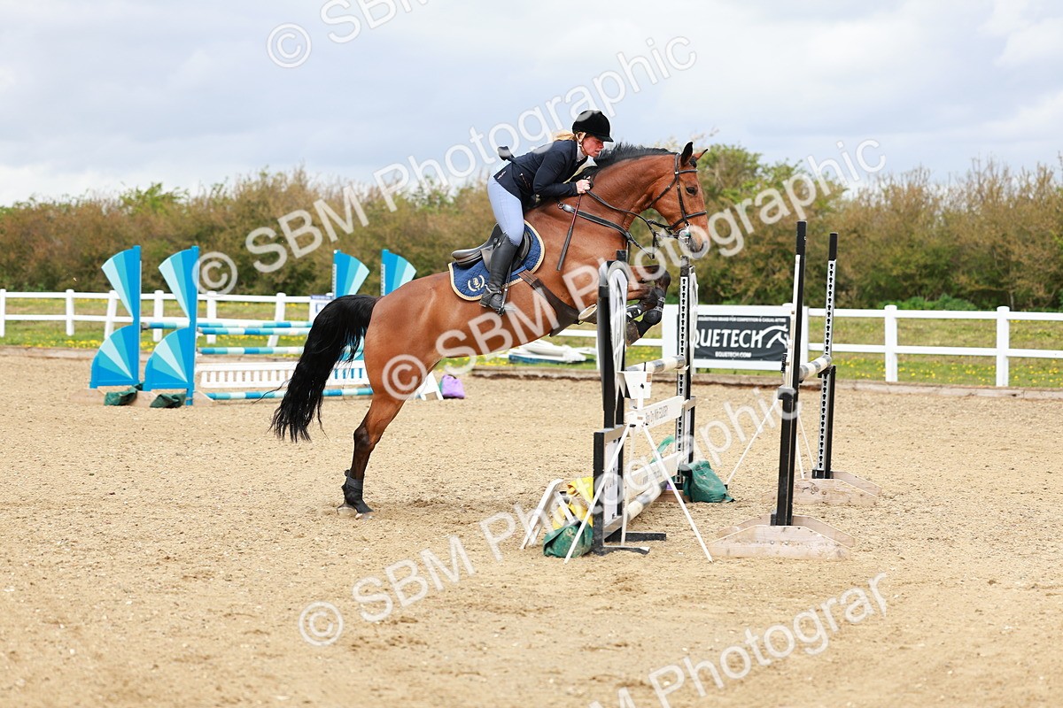 SBM_002326 - Class 10 - Senior Newcomers - 1.10m