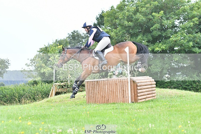 240803-110010-01474 - 059-Ella_Matravers-BALLYMITTY_MAC