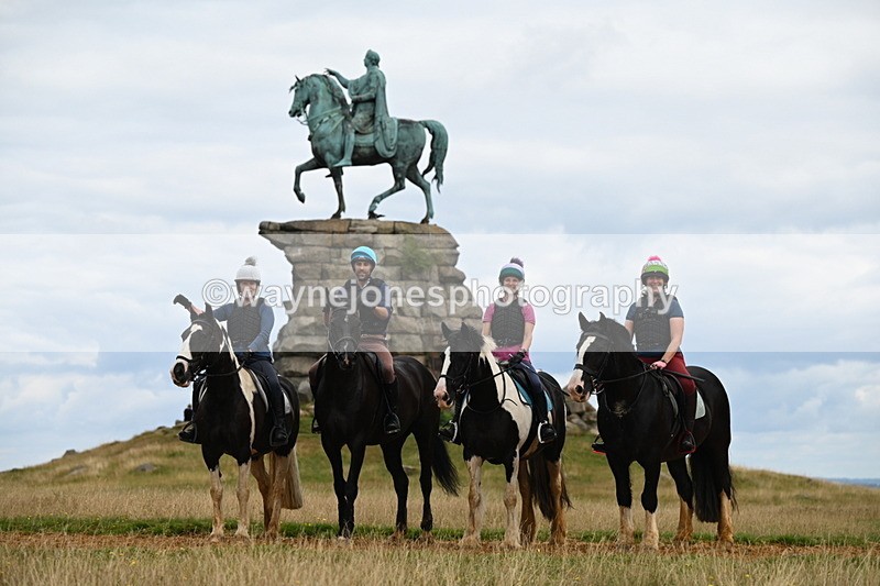 DSC_6434 - Time at Statue 12:17 to 12:44