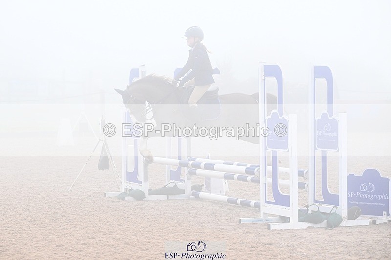 251115-100256-00382 - Cls 20+21 Club and Schools 60cm