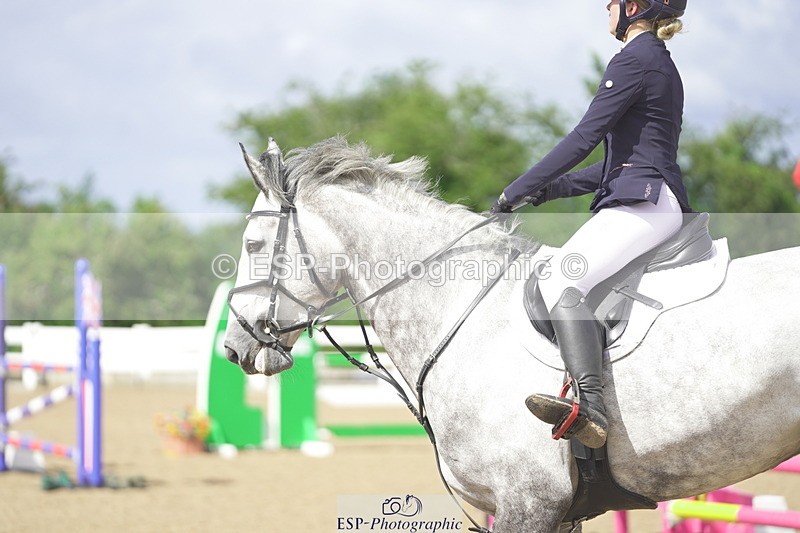 230729A-110504-04737 - Cls 21 Discovery & 1m Open