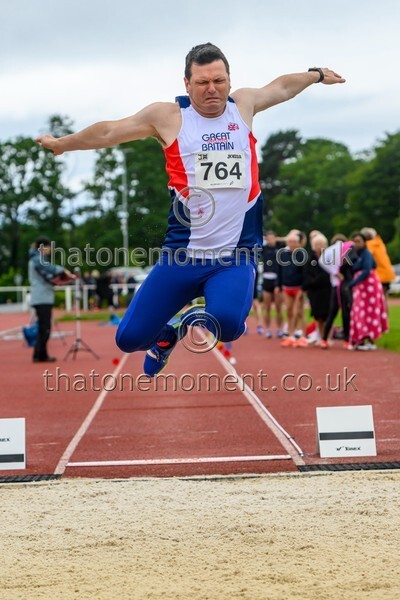 ComMast25-910674 - Field Male Set Two