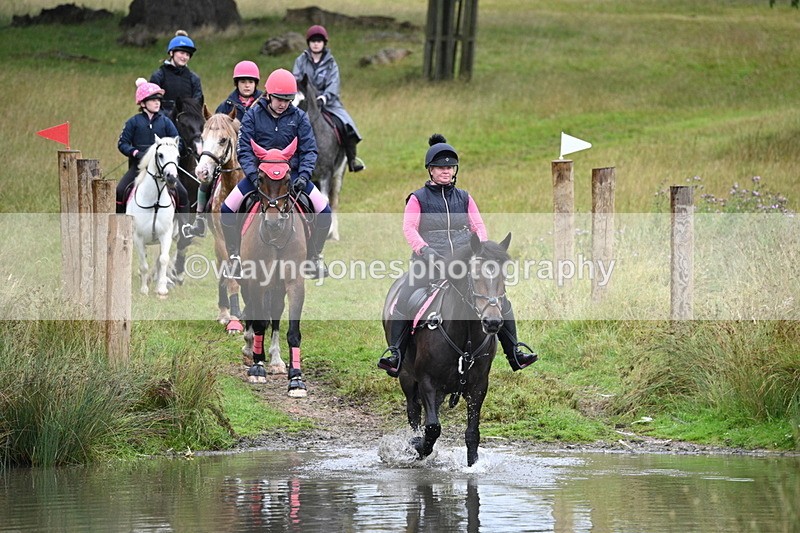 WJ7_9252 - Time at Water 11:53 to 12:23