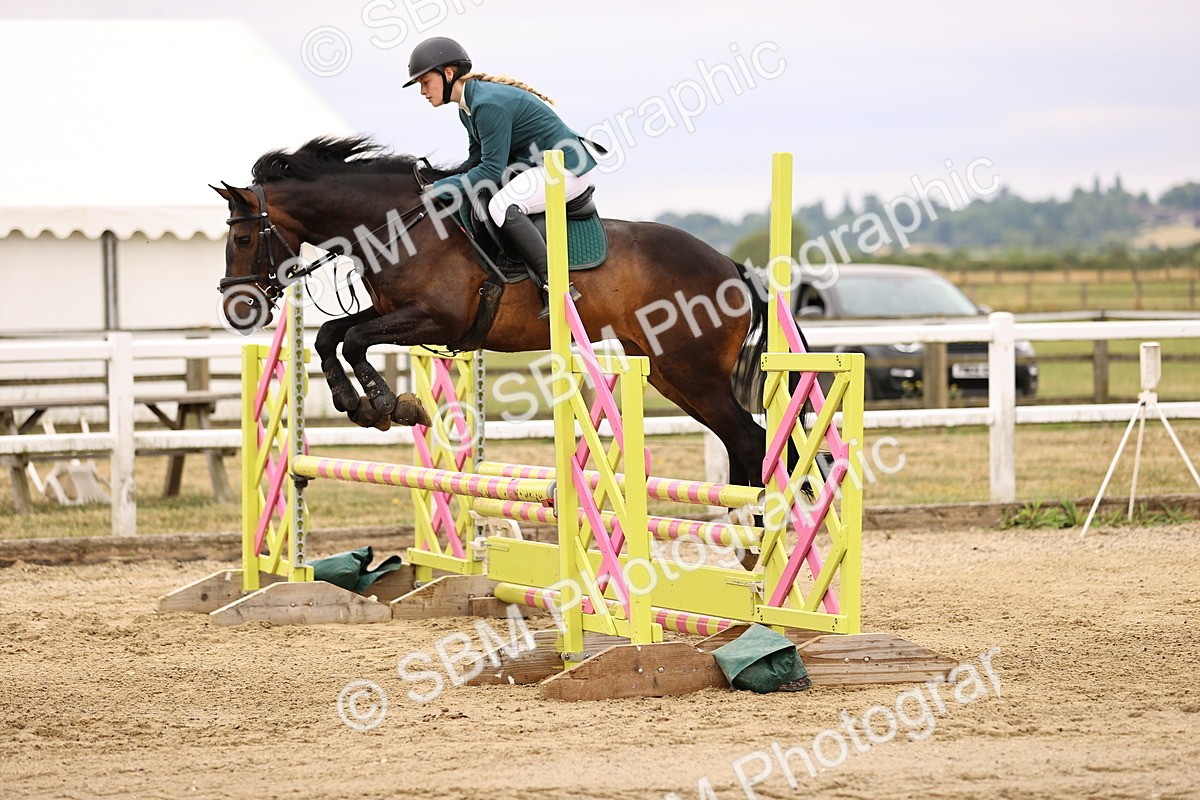 SBM_024302 - Class 8 - Clear Round