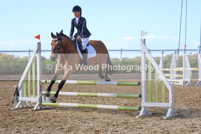 3E7A5209 - Class 9: 80cm Senior