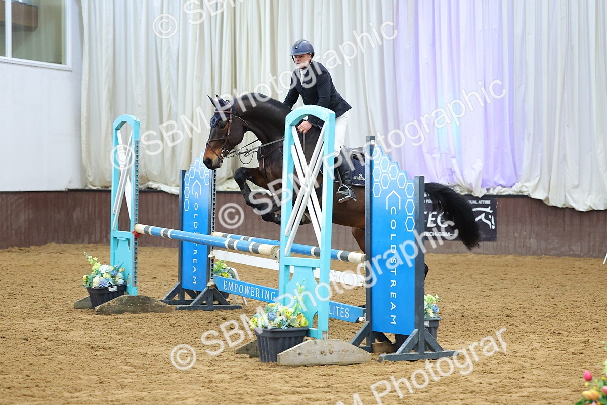 SBM_010155 - Class 21 - Nupafeed Supplements Senior Discovery/ 1m Open - First Round (1.00m)