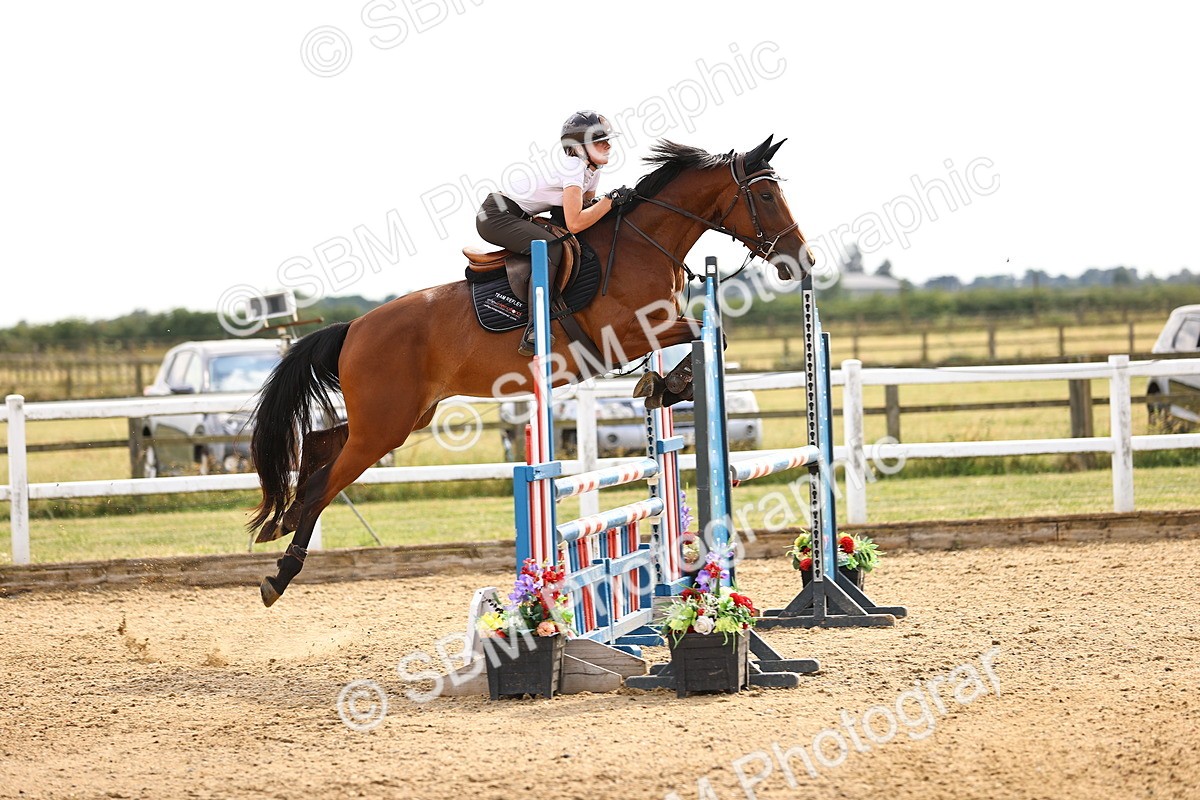 SBM_002329 - Class 18 - Ariat Senior British Novice- 90cm Open