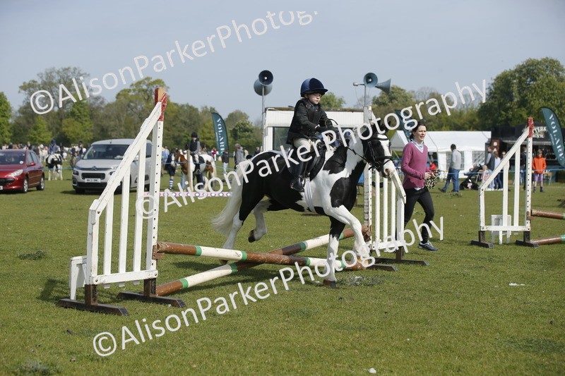 20260426-1118 - Class 1 - Mini Jumping - Lead rein or Assisted