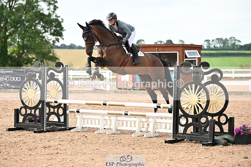 240802A-085305-03254 - Cls 21 A&B Brit Nov & 90cm Open