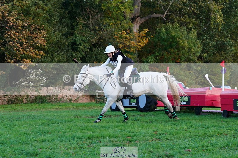 251025A-163948-22046 - H-652-Amelie.Perceval