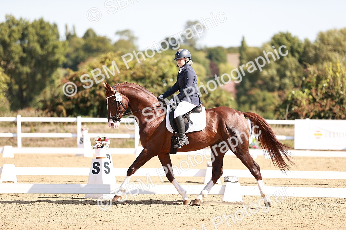 SBM_004438 - Class 12 - Novice 5 - 10.31-11.41