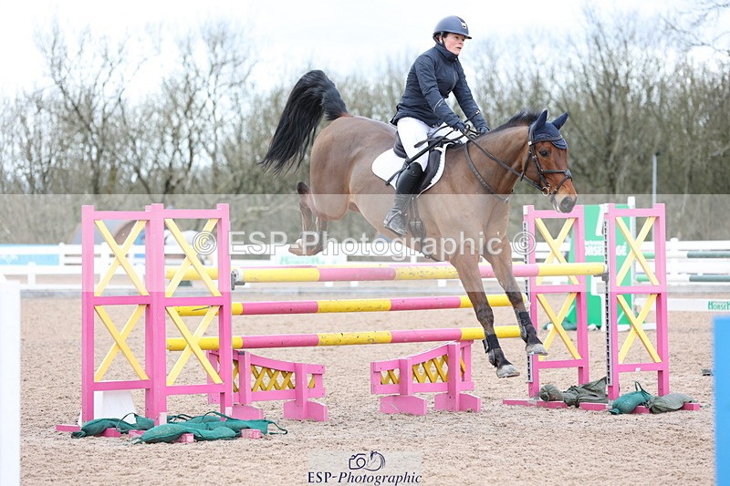 240223A-131051-01401 - Cls 5 Newcomers and 1.10m Open