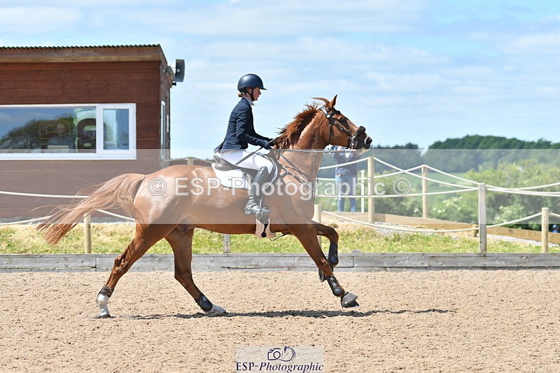 240609A-123551-05247 - Cls 18 Snr Newcomers and 1.10m Open