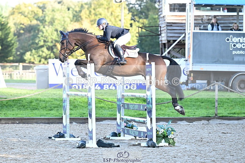 251024A-094417-06201 - B-101-Jemima.Stratton