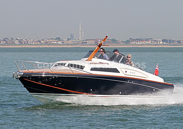 100524 CORSAIR IMG_5763 - Motorboats - Open