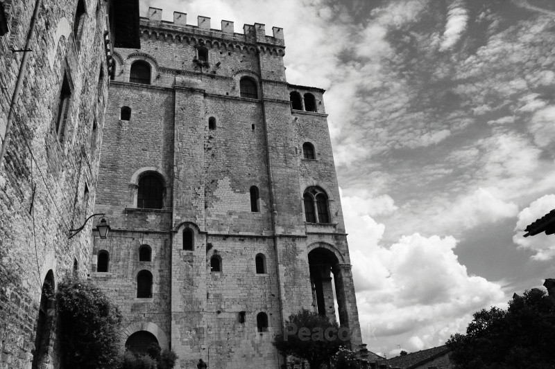 Palazzo dei Consoli (B&W) - Ruins and Not So Ruined