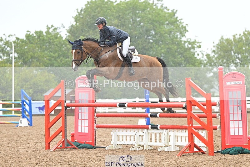 240925A-134143-00967 - Cls 4 Newcomers and 1.10m Open